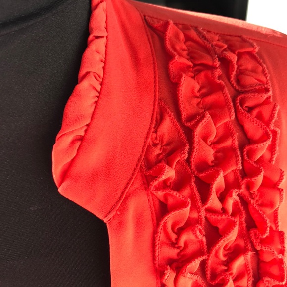 Striking blouse! - Picture 4 of 7